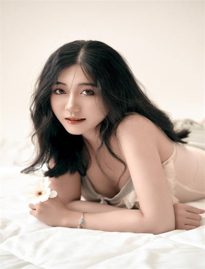 《菜园里的战争与和平》现实意义探讨：社会影响与现实关联分析