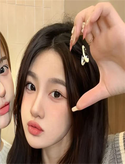 哎呀女朋友快播_绿色椅子2026_电影_男性结扎手术视频